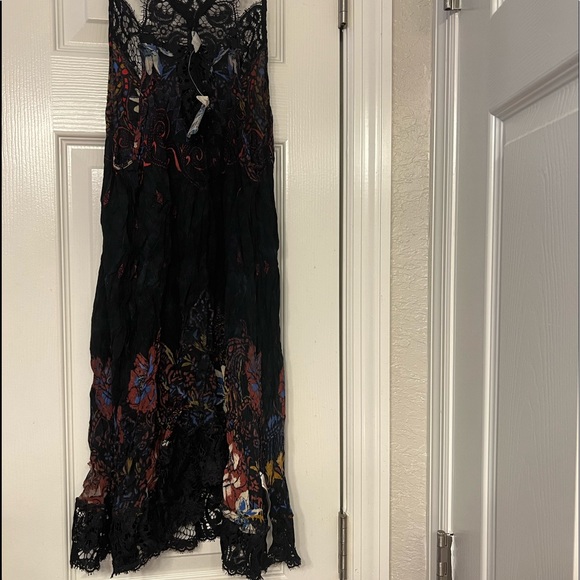 Free People brand new adorable dress excellent condition never worn lace detail - Picture 13 of 16